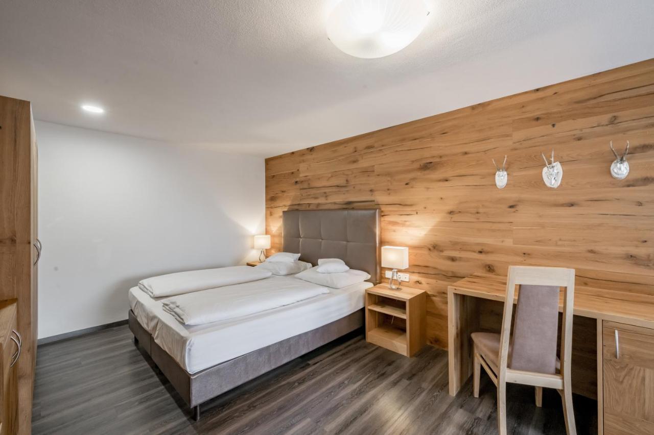 Hotel Zum Gourmet Seefeld in Tirol Eksteriør bilde